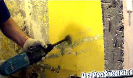 Как снять старую краску со стен дома